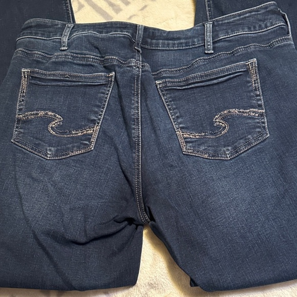 113. Silver Jeans Women's Straight Leg - Deep Indigo